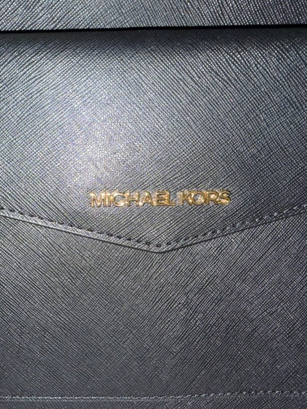 Michael Kors Black Saffiano Leather Large Zip Pouch Clutch | Wristlet | Gold HW - Picture 4 of 7